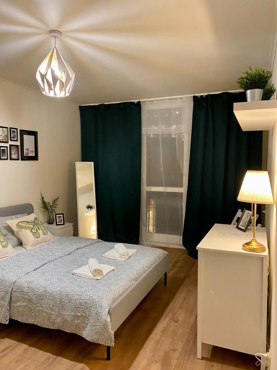 Halby Rooms Rondo Onz Варшава Экстерьер фото