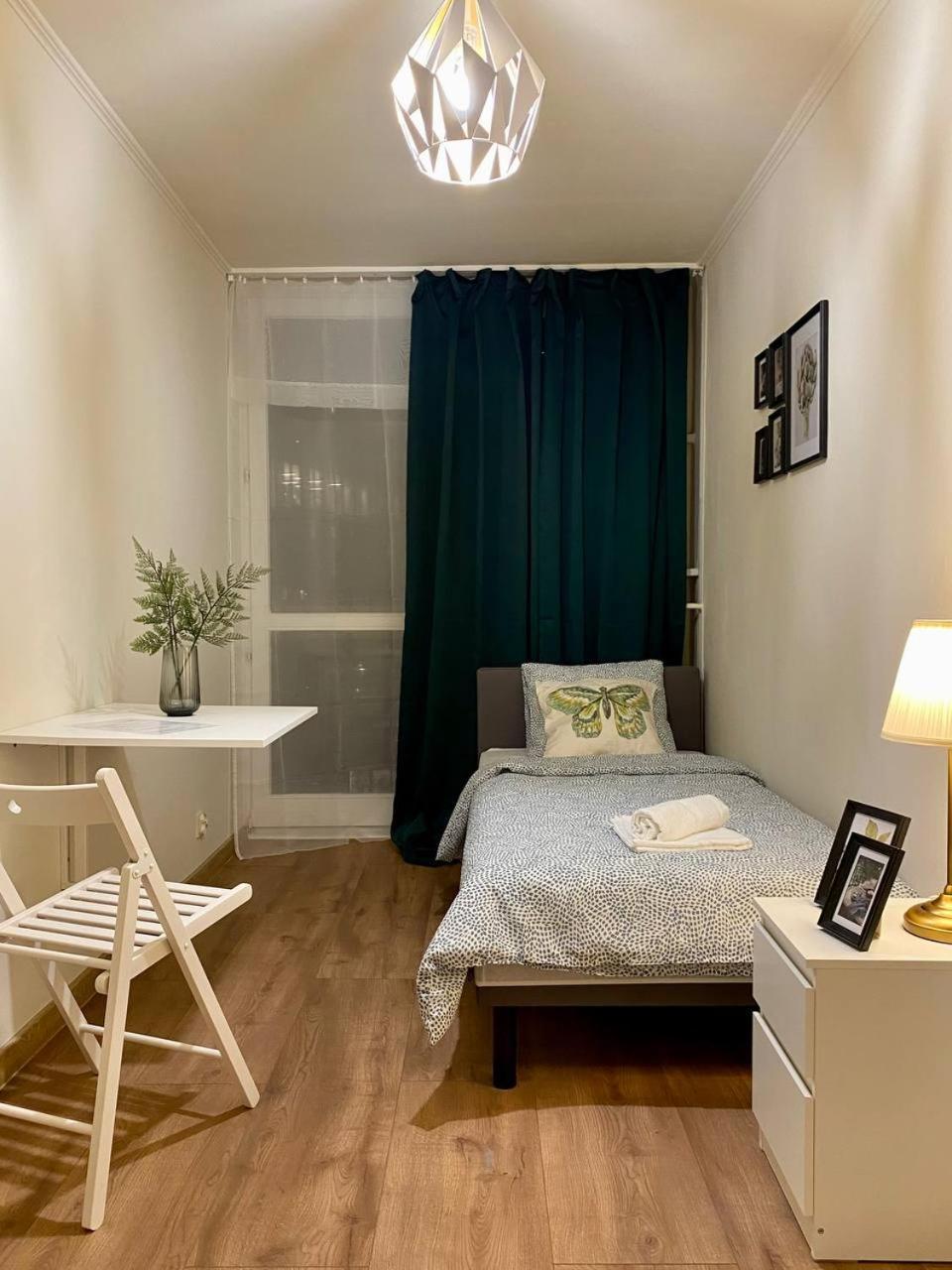 Halby Rooms Rondo Onz Варшава Экстерьер фото